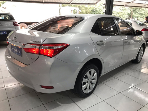 Toyota Corolla Corolla Sedan GLi 1.8 16V (flex)