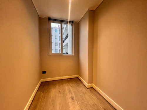 Departamento Impecable Metro Orientales Estc. Y Bodega