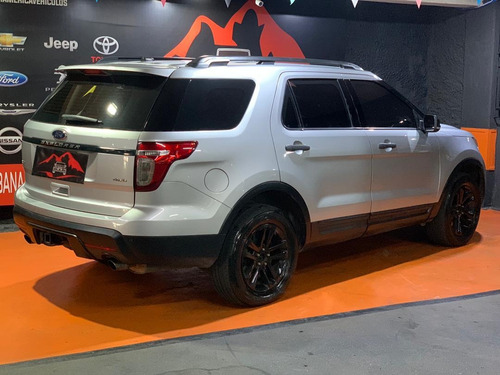 Imagen 4 de 10 de Ford Explorer 4x4