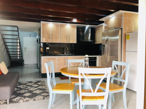 Imagen 3 de 20 de Palafito En Alquiler Casa Bote A