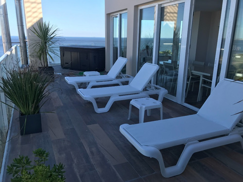 Imagen 17 de 18 de Venta Apartamento De 2 Dormitorios En Suite Con Vista Al Mar, Estrene, Vigilancia