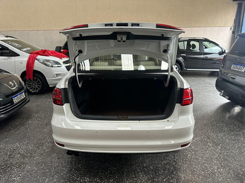 Volkswagen Jetta Highline 2.0 TSI 16V 4p Tiptronic