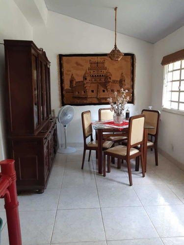 Casa À Venda Na Rua Da Sagrada Família (lot Jd Fazendinha), Engenho Do Mato, Niterói - Rj - Liv-10393