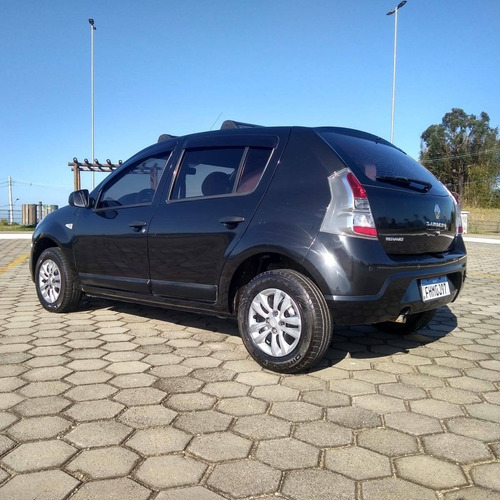 Imagem 4 de 12 de Renault Sandero
