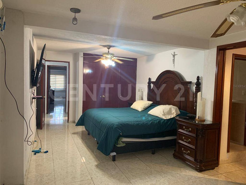 Casa En Venta En Bulevares De San Cristóbal, Ecatepec