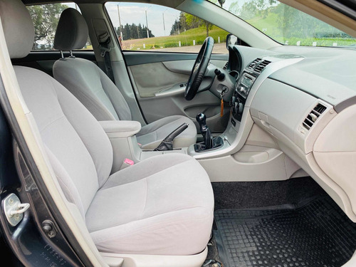 Imagen 10 de 15 de Toyota Corolla 2.0 Diésel Excelente