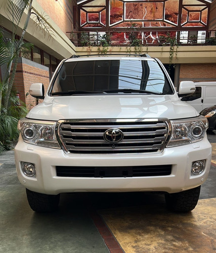 Imagen 4 de 9 de Toyota Land Cruiser