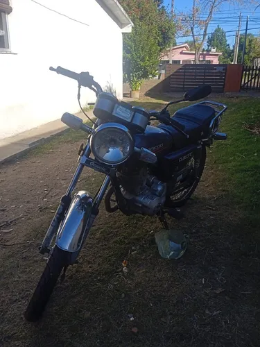 Moto Con Encendido Electrónico, Cubiertas Y Batería Nuevas.