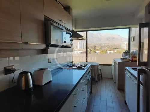 Departamento En Venta De 4 Dorm. En Raúl Labbé Lo Barnechea