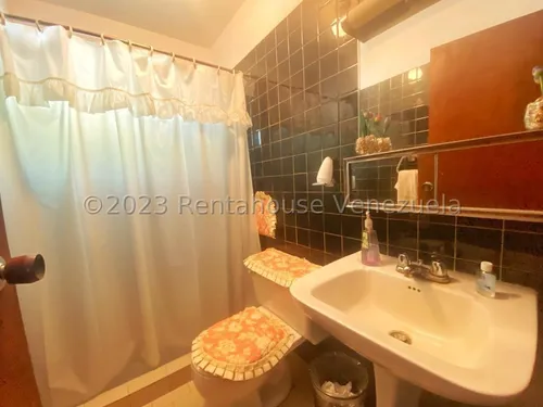 Casas En Venta Mls #24-3513