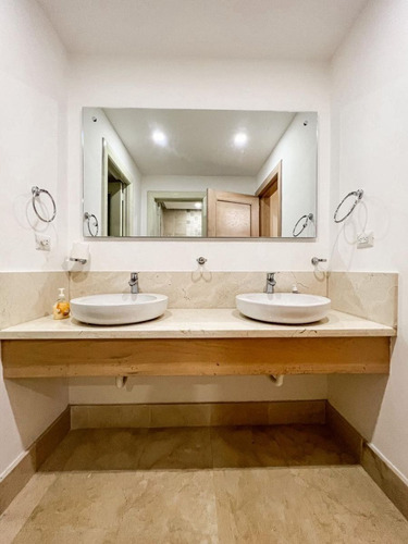 Apartamento Moderno En Piantini En Venta