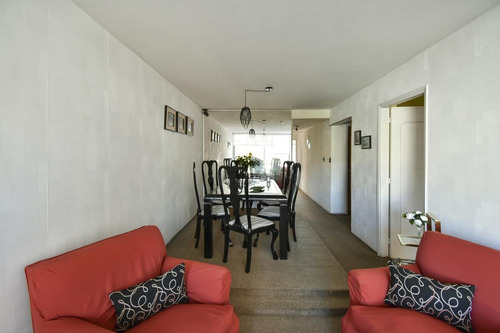Imagen 3 de 11 de ¡lindo Apartamento De 2 Dormitorios Y 2 Baños, Piso Alto, Bien Ubicado, Muy Luminoso!