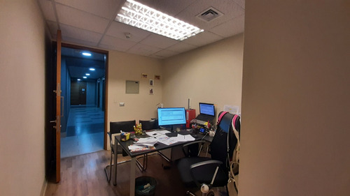 Ubicación Ubicación Y Ubicación Para Consulta U Oficina .