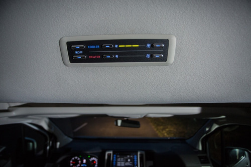 Toyota Hiace Commuter 2.8 Tdi 6at 14a Sarthou