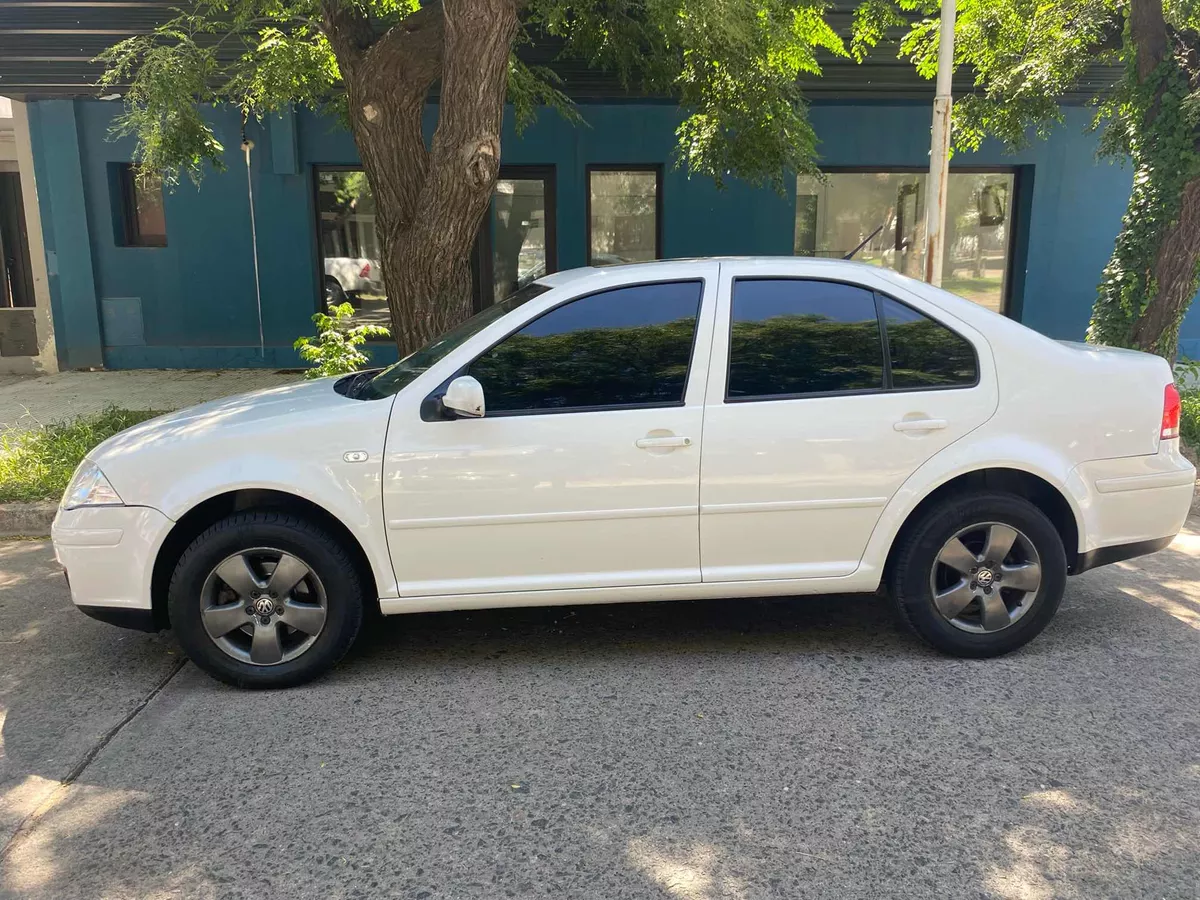 Volkswagen Bora 2.0 Trendline 115cv Tiptronic