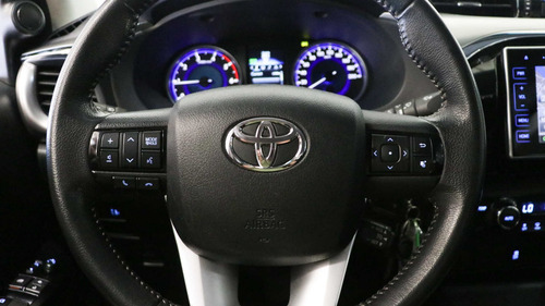 Imagen 8 de 15 de Toyota Hilux 2.8 Cd Srv 177cv 4x2 At - 144403 - C