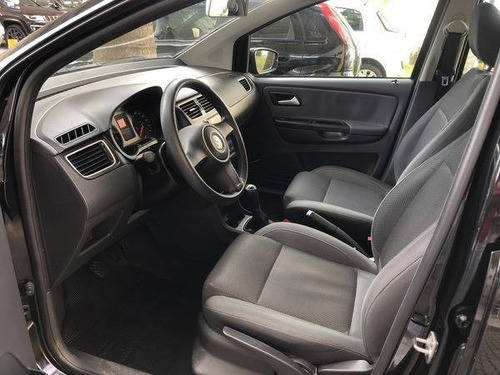 Imagem 9 de 12 de Volkswagen Fox 1.0 Mi Trend 8v Flex 4p Manual