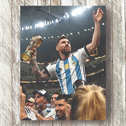 Poster Messi Levantando Copa Argentina Campeón Del Mundo