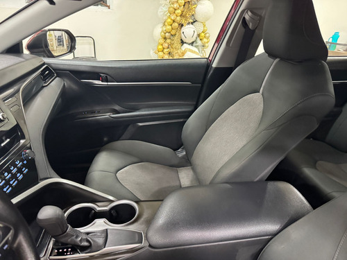 Toyota Camry 2.5 Le At