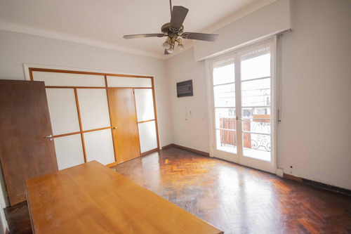 Departamento De 3 Ambientes Dependencia Apto Profesional En Alquiler, En Martínez.