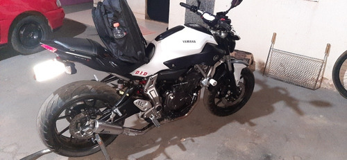 Imagem 5 de 5 de Yamaha Mt 07