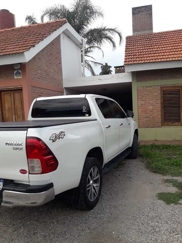 Imagen 9 de 15 de Toyota Hilux 2016 2.8 Cd Srx 177cv 4x4 At