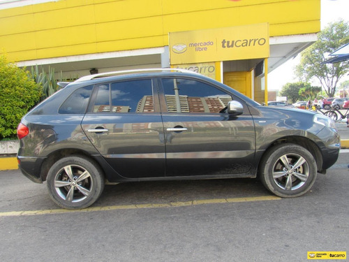Imagen 6 de 25 de Renault Koleos 2.5 Dynamique Bose 4x2