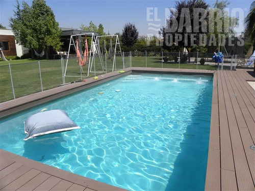 Imagen 3 de 30 de Casa En Venta De 5 Dormitorios En Colina