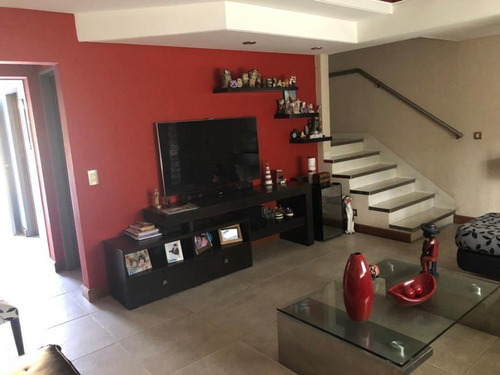 Imagen 3 de 8 de Chalet En Venta En Ituzaingo Norte