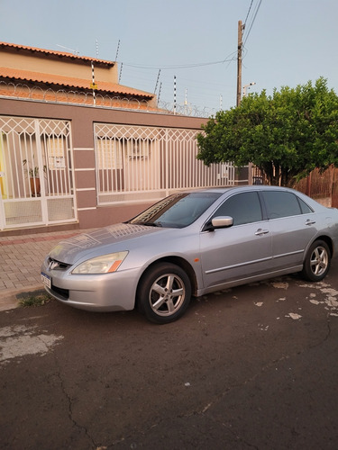 Honda Accord 3.0 V6 Ex 4p