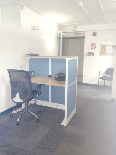 Se Alquila Oficina En Avda. Libertador 102m2