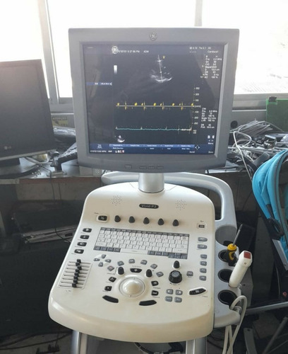 Imagem 1 de 5 de Locação De Usg Ge, Modelo Vivid P3 2015, Com Pacote Cardio.
