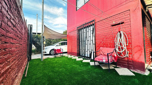 Casa En Venta De 4 Dorm. En Quilicura
