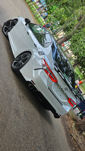 Imagen 12 de 15 de Toyota Camry Xse V6 2018 Americano Clean Car Fax