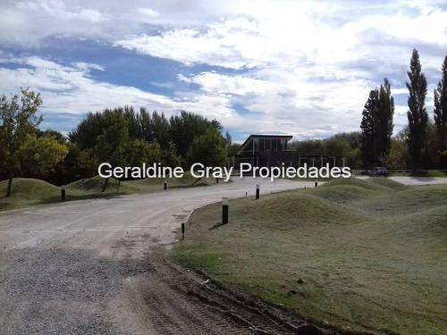 Lote En Venta De 1613 M2 En Barrio Privado Costa Nogal, Neuquen