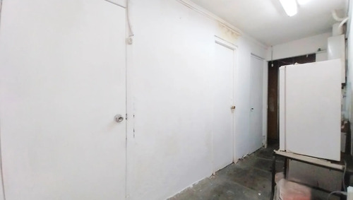 Arriendo Oficina Comercial Varios Usos Cocina Baños Santiago
