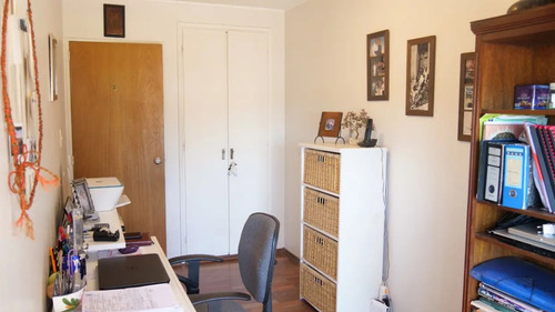 Precioso Apartamento En Excelente Zona De Malvin. Vista Al Mar Conterraza Al Frente. Liv Com, 3 Dorm. 2 Baños, Garage, Cocina Con Estar Integrado Gym, Piscina, Barbacoa, Vig 24hs