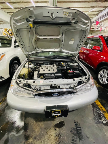 Ford Contour GL V6 MT