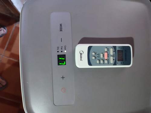 Aire Acondicionado Portátil Midea 9000 Btu (Usado)