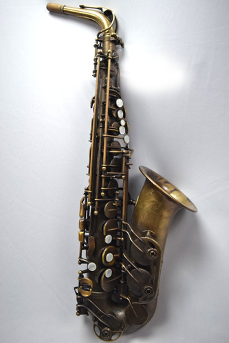 Saxofone Alto Vintago Profissional 3 Tudeis Gold Cooper