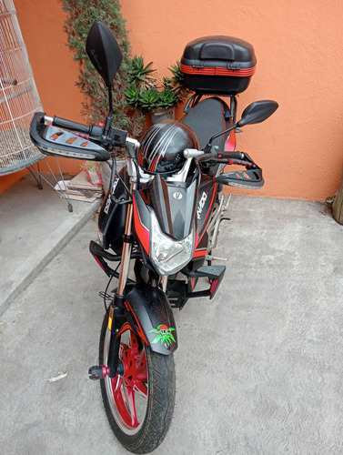 Motocicleta Vento Tornado 250 Año 2023 Negra Con Rojo