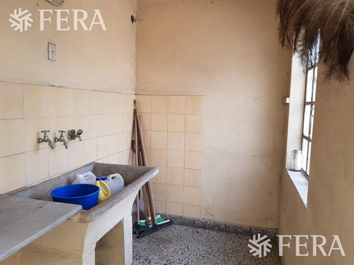Imagen 11 de 15 de Venta De Terreno Ó Casa A Reciclar En Wilde (28475)