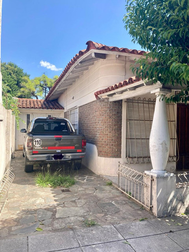 Venta Casa En Moron Con Lote Propio  