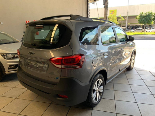 Imagem 6 de 10 de Chevrolet Spin 1.8 Activ7 8v Flex 4p Automático