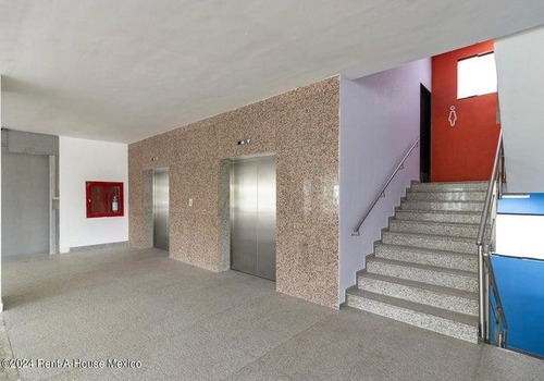 Oficina En Renta En Miguel Hidalgo, San Miguel Chapultepec Jl 25-131.