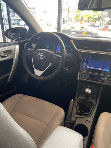 Imagen 14 de 19 de Toyota Corolla Xei Pack Mt 2019