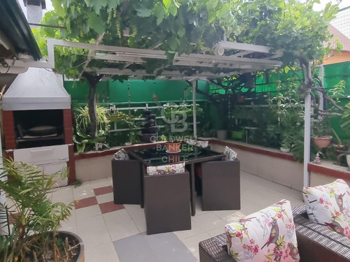 Remodelada, En Condominio Cerrado