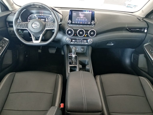 Nissan Sentra 1.8 Exclusive At Cvt 2020