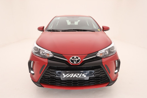 Imagen 3 de 15 de Toyota Yaris Xls M/t 4p