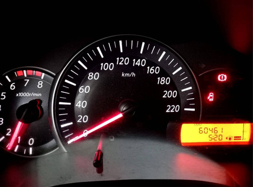 Imagem 6 de 7 de Nissan March 1.0 Sv 12v Flex 4p Manual